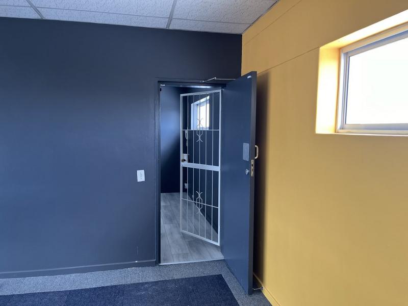 To Let Commercial Property for Rent in Montague Gardens Western Cape